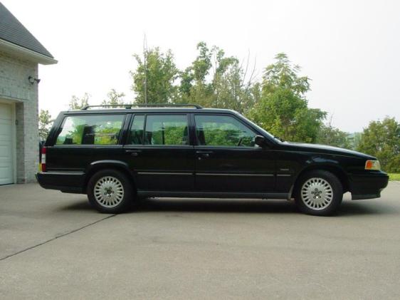 1997 Volvo V90 - Side