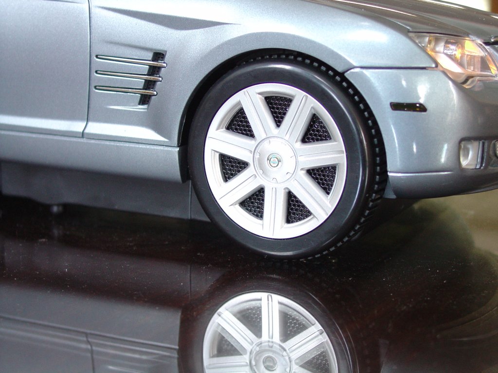 Chrysler Crossfire CD Stereo with AM/FM Tuner & Alarm Clock
