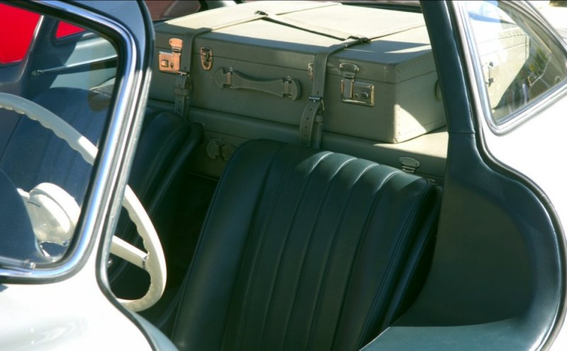 Mercedes Benz 300SL Fitted Luggage