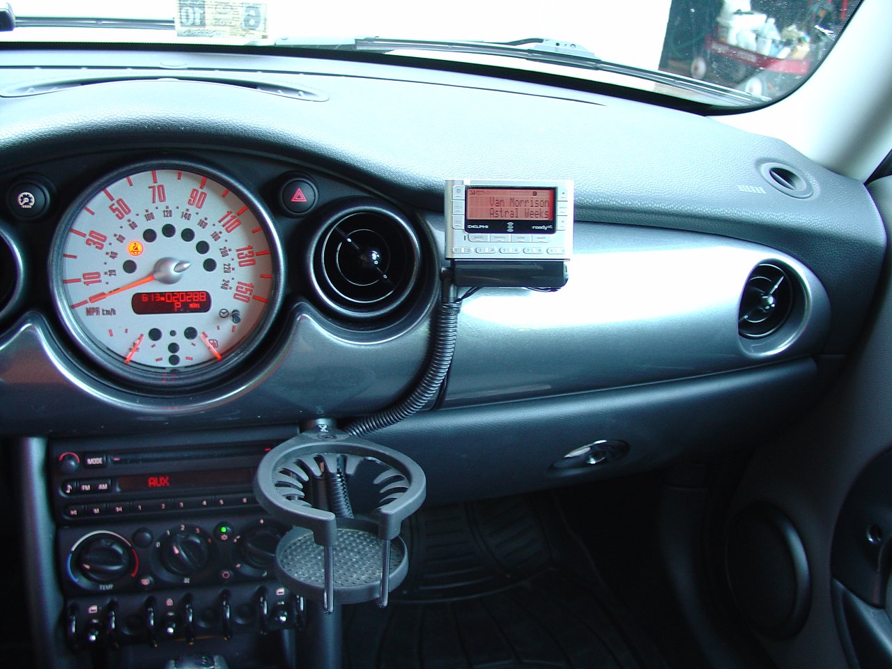 MINI Cooper - Delphi XM Satellite Radio