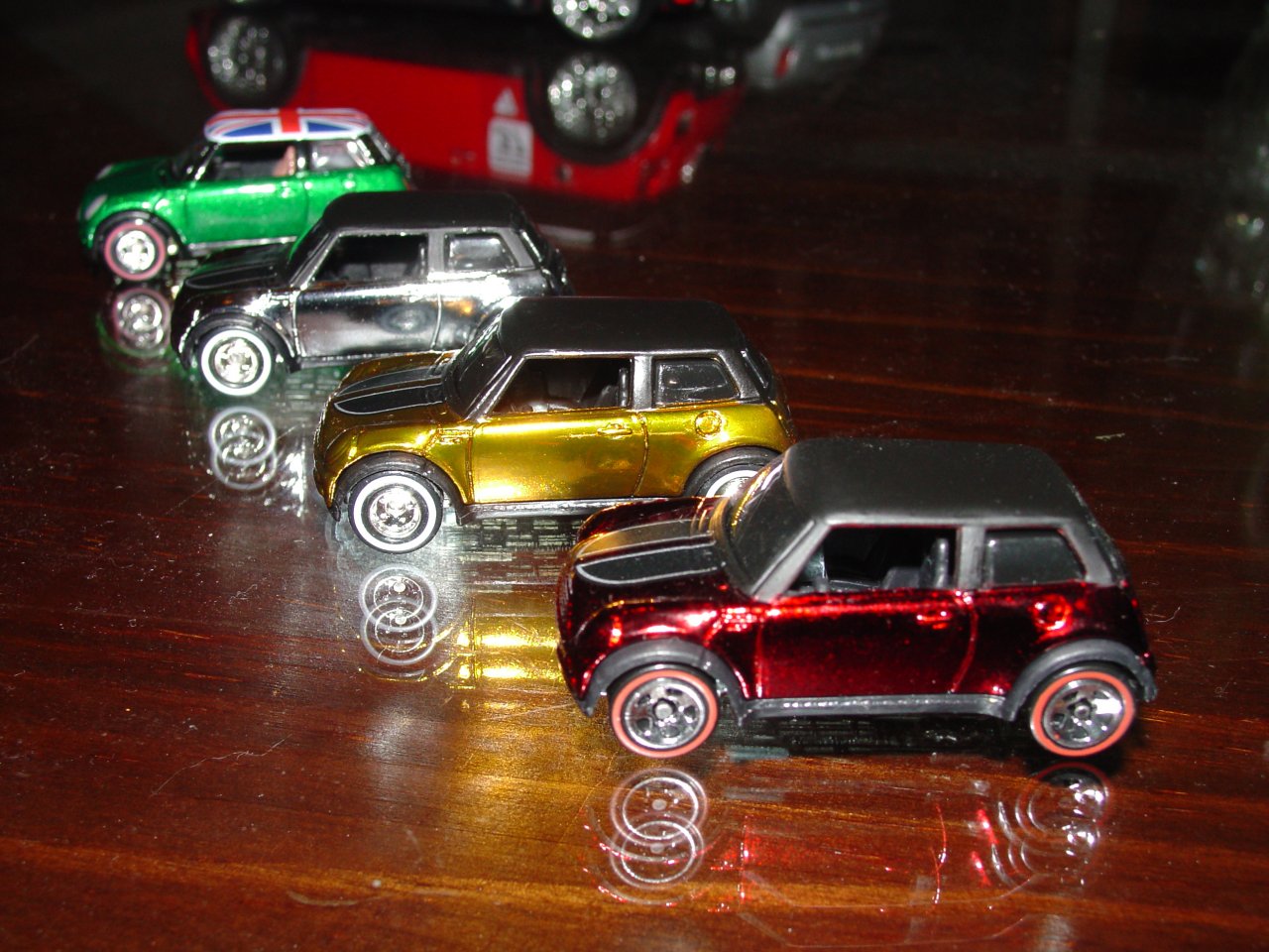 Hot Wheels MINI Coopers