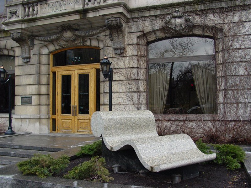 Entrances along rue Sherbrooke, Montreal
