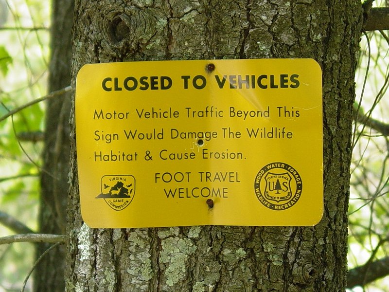 Small Trail Advisory Signs