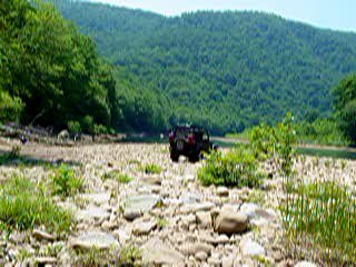 Movie: MOV01770.MPG Jeep-on-the-Cheat - Click to Go to Movie Page