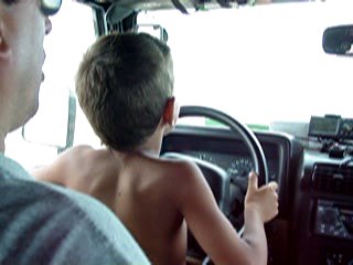 Movie: mov06568.mpg Tom Driving