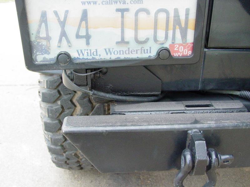 Detail of Bumper, Rack Bracket and Upright - Click to Enlarge