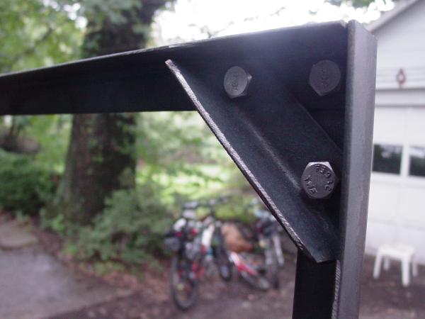 Upright Corner Detail - Click to Enlarge