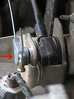 Installed Cable, anchor on Throttle actuator